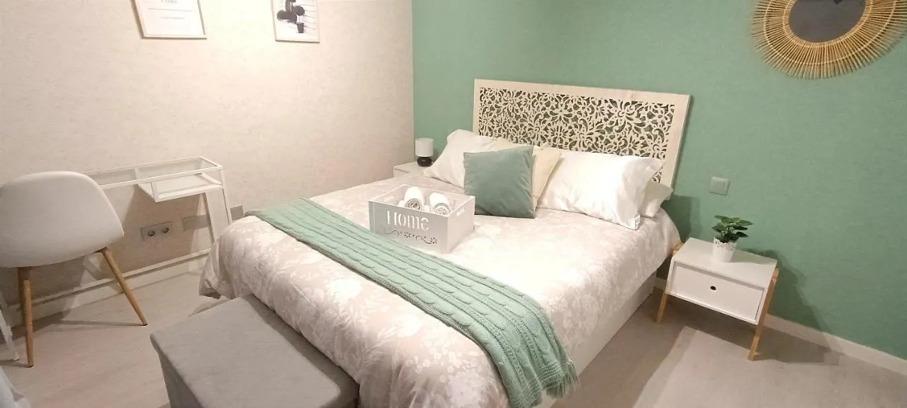 Apartamento Precioso DÚPLEX frente al teatro Falla, a 4 min de Playa de la Caleta Cádiz